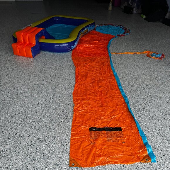 Aqua Drench 3-in-1 Splash Park - Picture 2 of 4